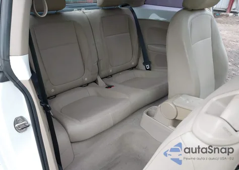 2014 Volkswagen Beetle 1.8T из США, поврежденный, VIN 3VWJ17ATXEM665203